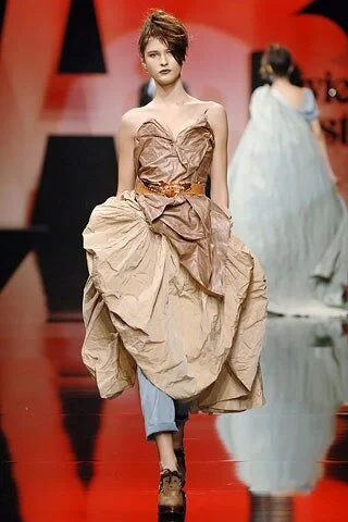 Vivienne Westwood S/S 2006 pointed bust corst — JAMES VELORIA